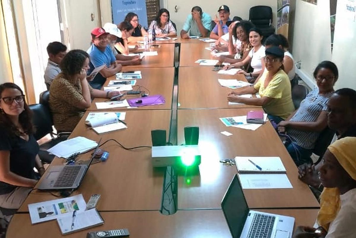 Agricultora de Santana do Cariri participa de intercâmbio para encontrar com as famílias agricultora